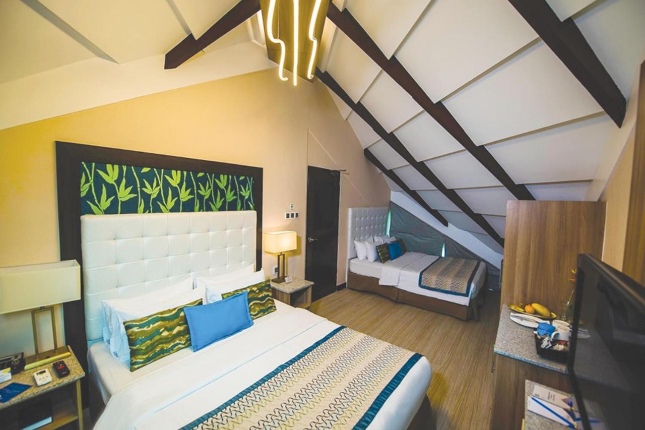 Acuatico Beach Resort & Hotel Inc. San Juan  Ngoại thất bức ảnh